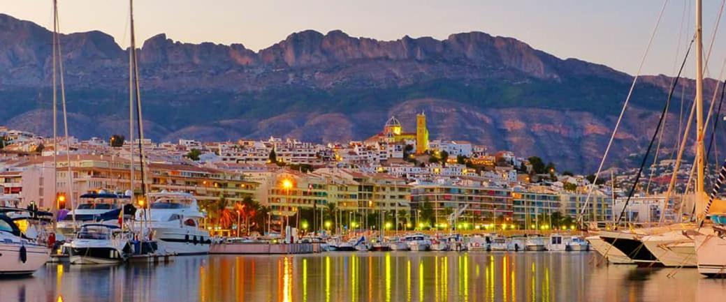 Luxurious Appartement Mediterraneo アルテア エクステリア 写真