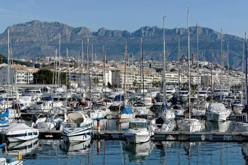 Luxurious Appartement Mediterraneo アルテア エクステリア 写真